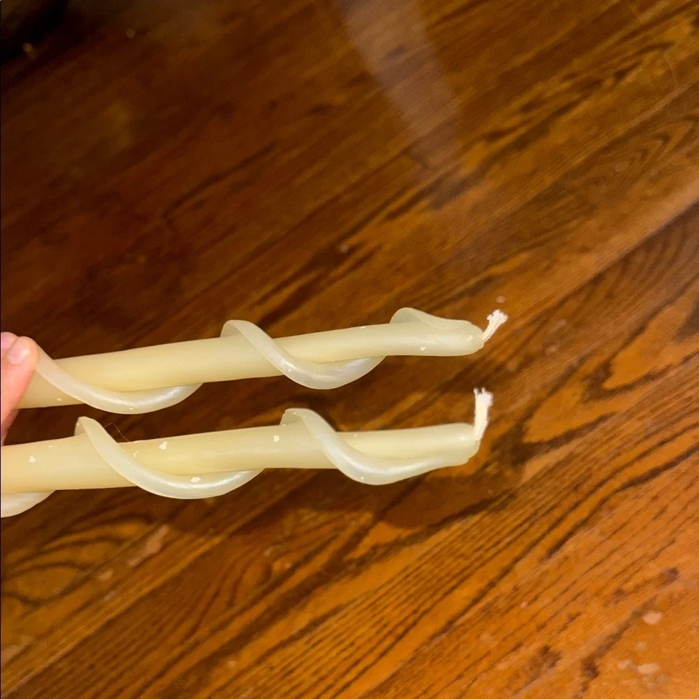 Elegant Cream Spiral Taper Candles